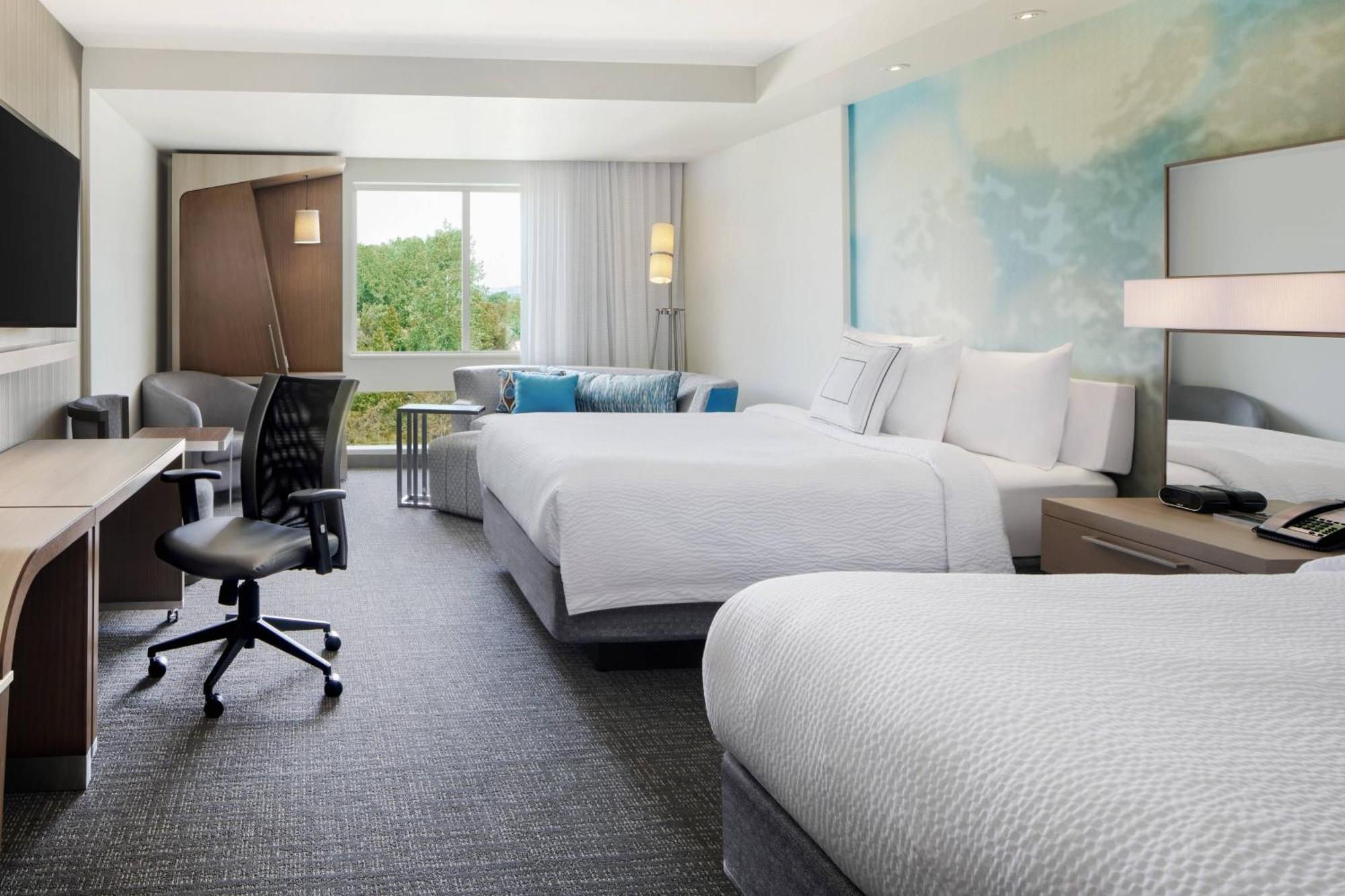 Courtyard By Marriott Wayne Fairfield Hotel Екстериор снимка