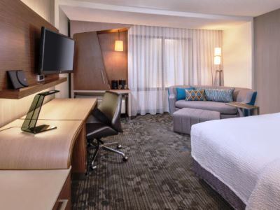 Courtyard By Marriott Wayne Fairfield Hotel Екстериор снимка